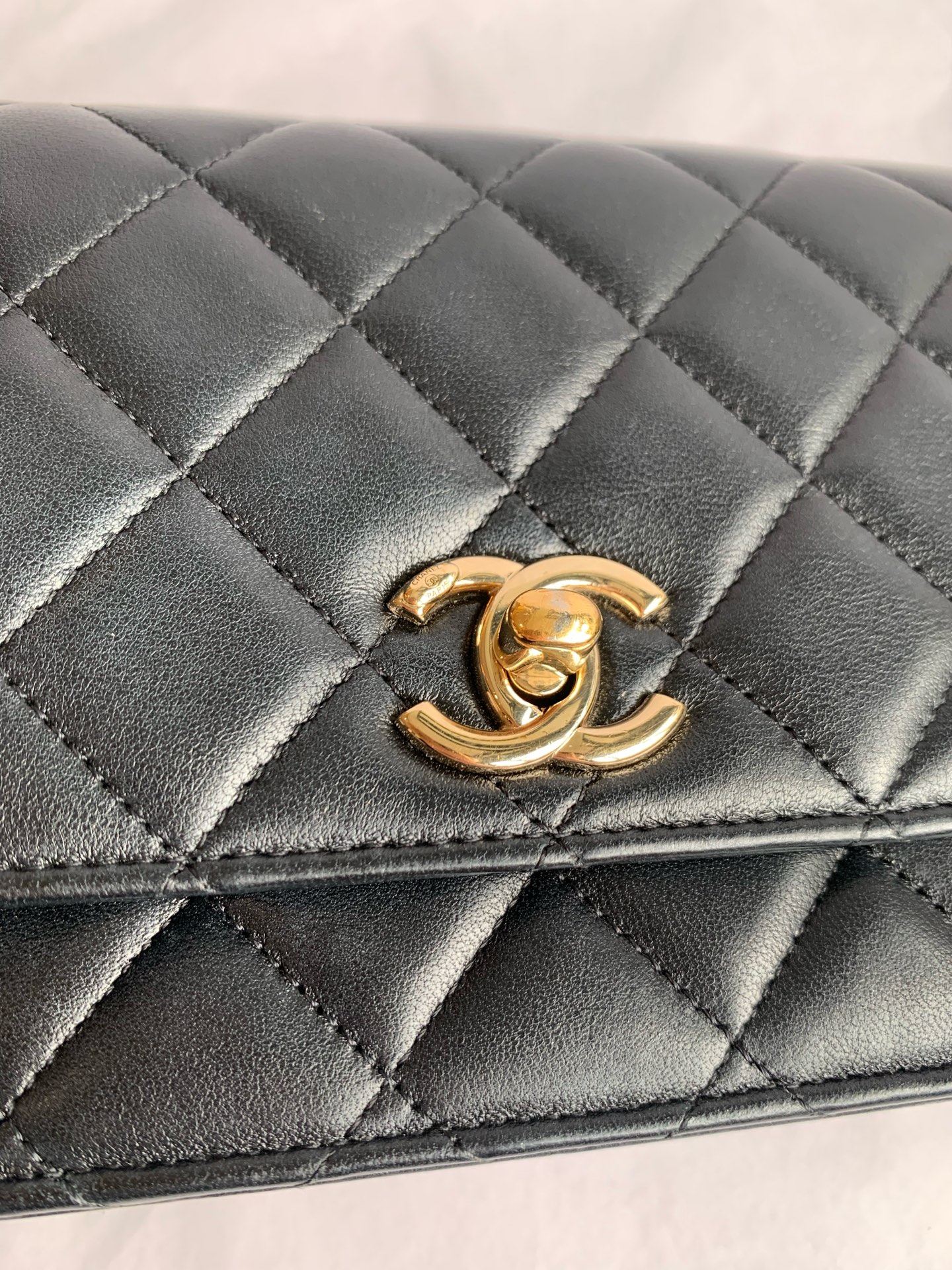 Chanel 24SS Black Gold Trendy CC WOC Chain Bag